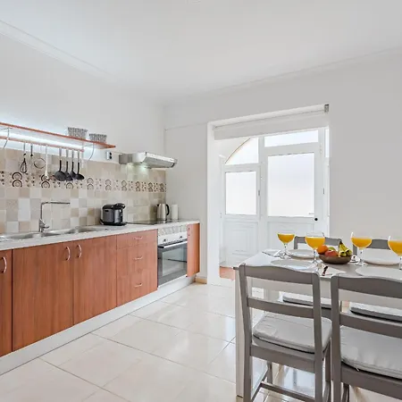 Grandview 2 Apartman *